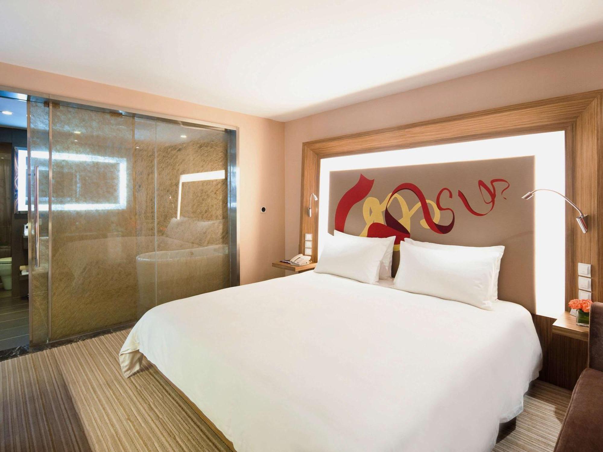 Novotel Guiyang Downtown Esterno foto
